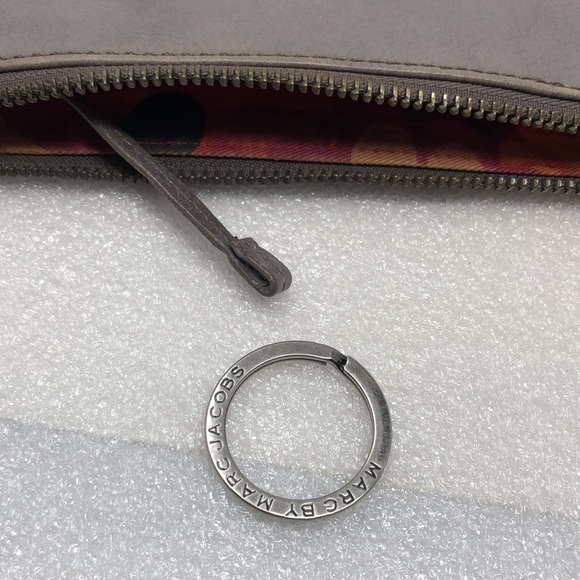 Marc by Marc Jacobs Clutch Gray Leather Standard Supply Workwear - Picture 12 of 15
